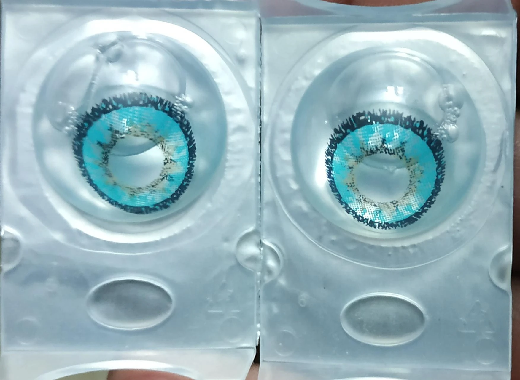 AQUA COLOR EYE CONTACT LENSES SOFT + FREE KIT CASE AND WATER price in Pakistan
