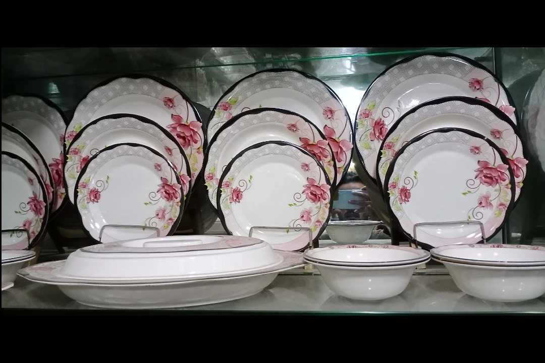 87 Pieces – Melamine Plastic Dinner Set For 8 Person Service price in Pakistan