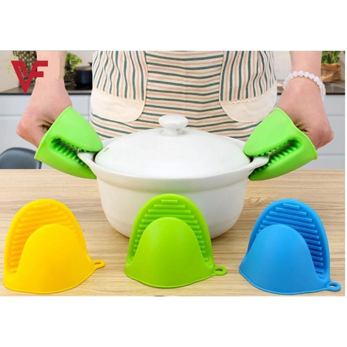 2Pcs Silicone Heat Resistant Gloves Clips Insulation Non Stick Anti-slip Pot Bowel Holder Clip Cooking Baking Oven Mitts price in Pakistan
