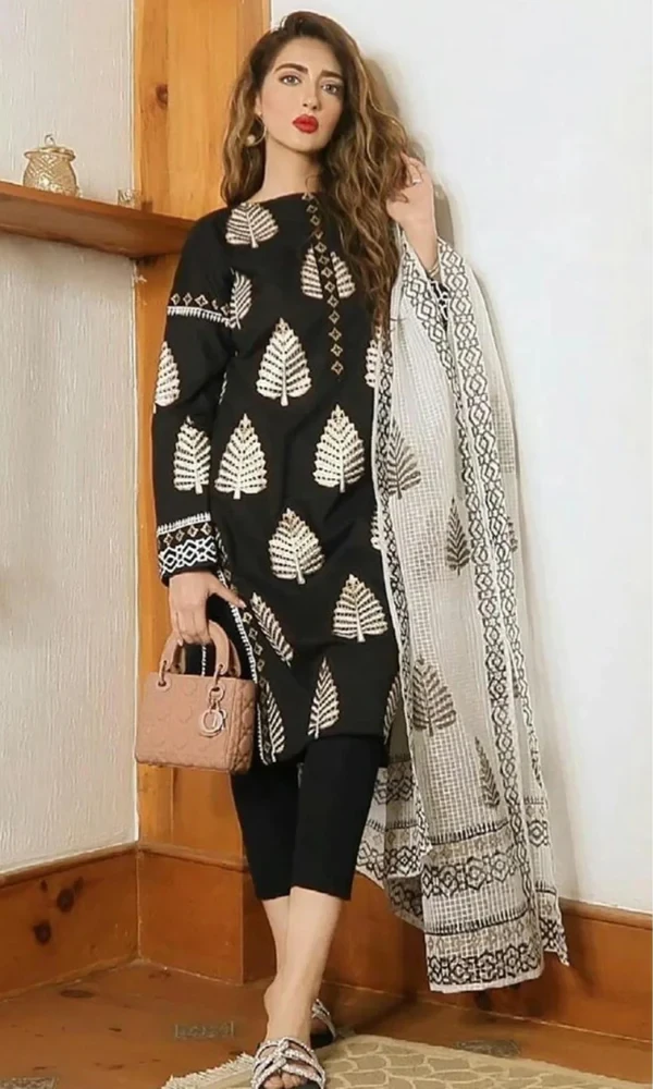 Maria.B – 3PC Embroidered Lawn Suit price in Pakistan