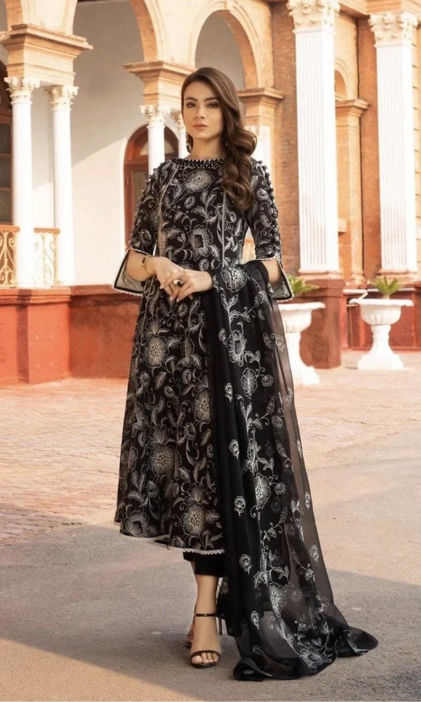 Bareeze – 3PC Lawn Shirt Heavy Embroidery with Embroidered Bamber Chiffon Dupatta price in Pakistan