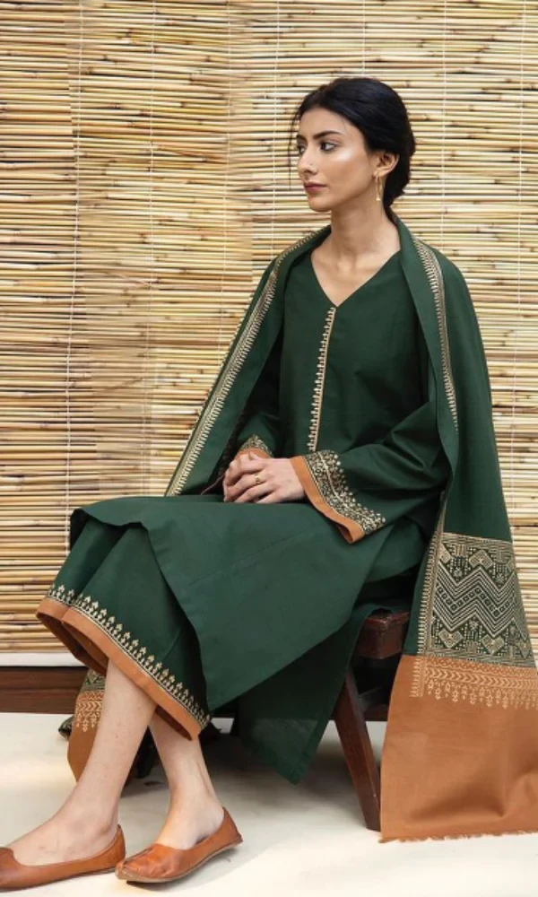 Zarpash – 3PC Dhanak Neckline Shirt With Printed Wool Shawl price in Pakistan